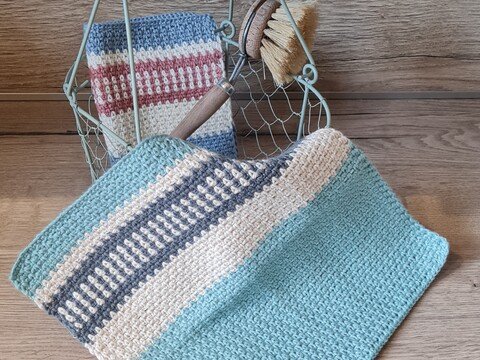 Anleitung für ein gehäkeltes Spültuch mit Streifenfolge