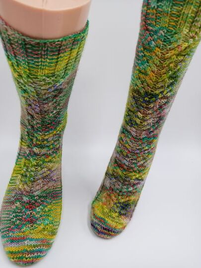 Sockenanleitung "The power of celtic", geeignet für Maschenzahlen 56 bis 72