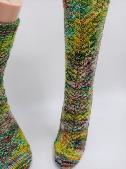 Sockenanleitung "The power of celtic", geeignet für Maschenzahlen 56 bis 72