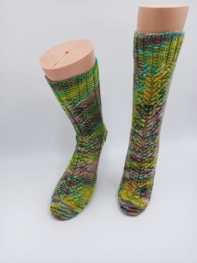 Sockenanleitung "The power of celtic", geeignet für Maschenzahlen 56 bis 72