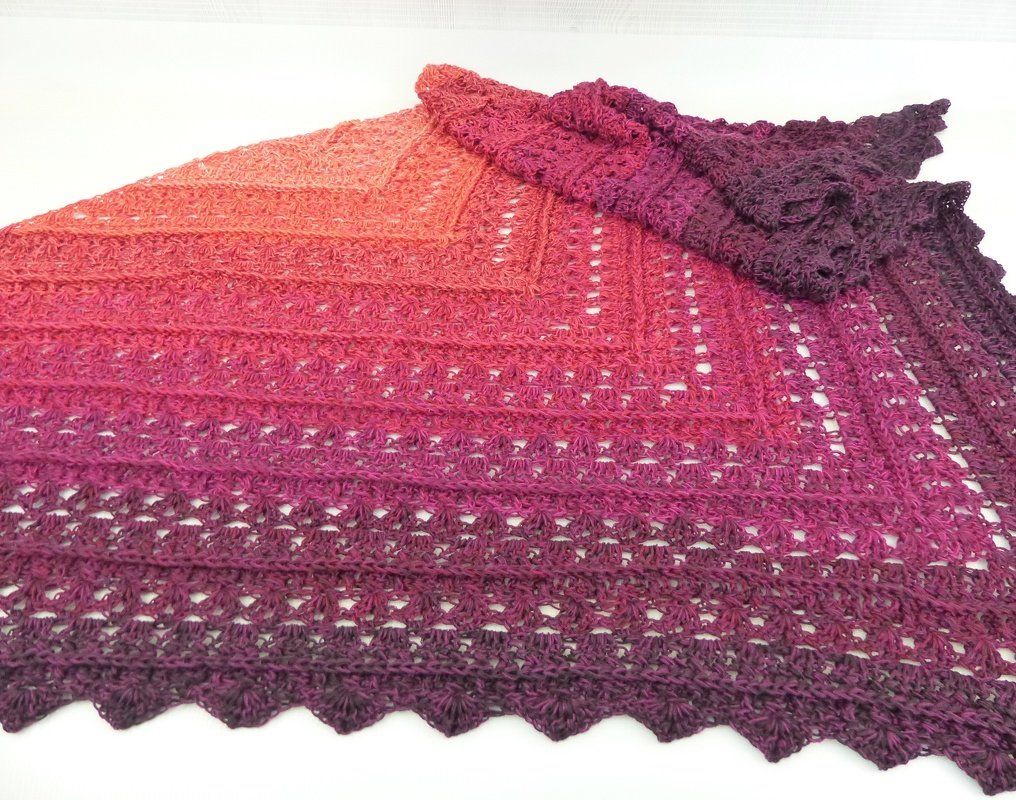 Crochet pattern Infinito 10.0 crocheted triangular scarf / endless scarf - Image 4