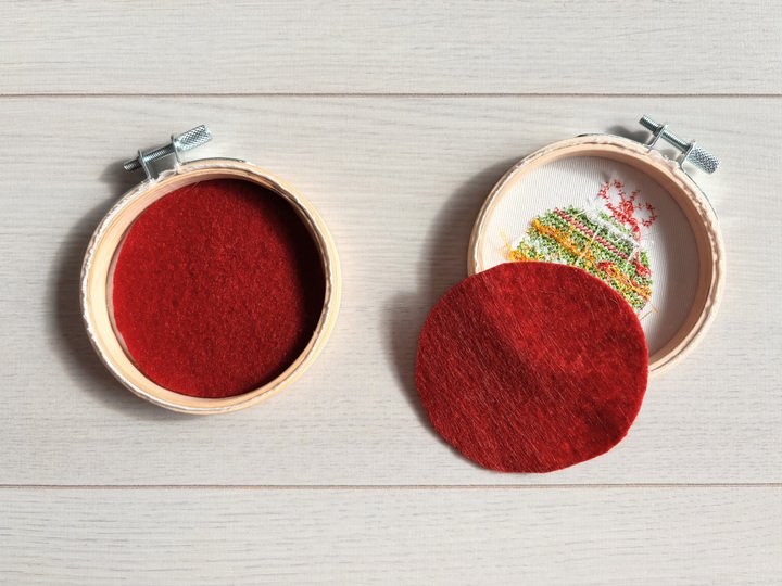 Stickdatei: Weihnachtsmotive für Miniaturstickrahmen