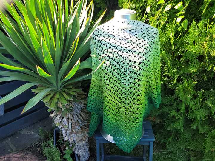 Häkelanleitung - Tuch "Yellena"