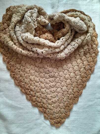 Häkelanleitung - Tuch "Yellena"