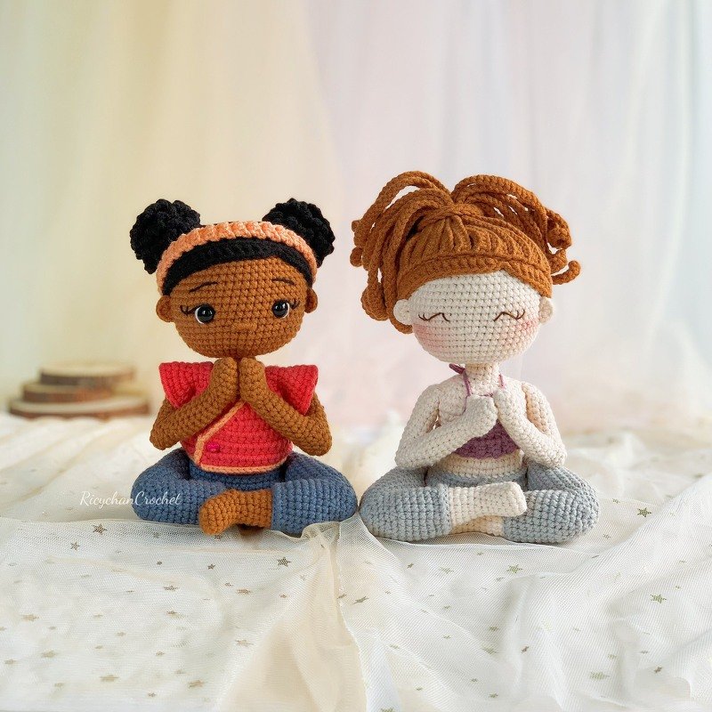 Amigurumi Yogi Girl, Meditating Girl - PDF pattern - Image 3