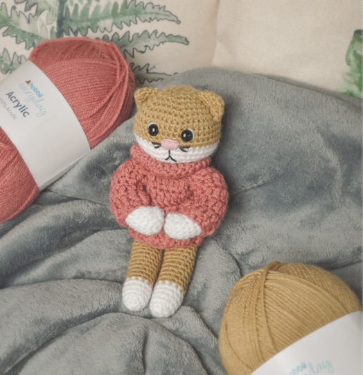Häkelanleitung Kater Garry mit Pulli.Amigurumi Pattern für orange/rot-weiße
