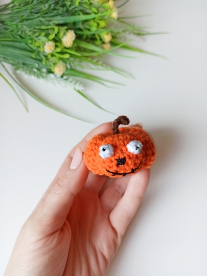 Crochet pumpkin pattern, easy crochet amigurumi pumpkin, Halloween crochet