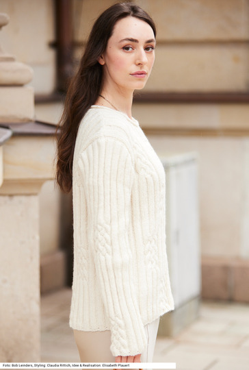 Pullover mit XL-Ärmeln und Tasche