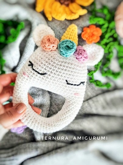 Einhorn Rassel Häkelanleitung