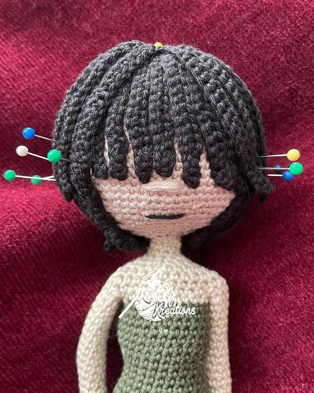 Kleines Mädchen mit Regenmantel - Puppe Häkelanleitung Amigurumi - Bild 7