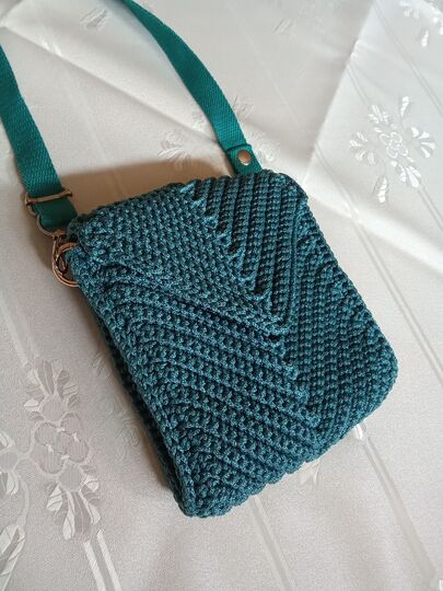Crochet pattern for phone bag / festival bag