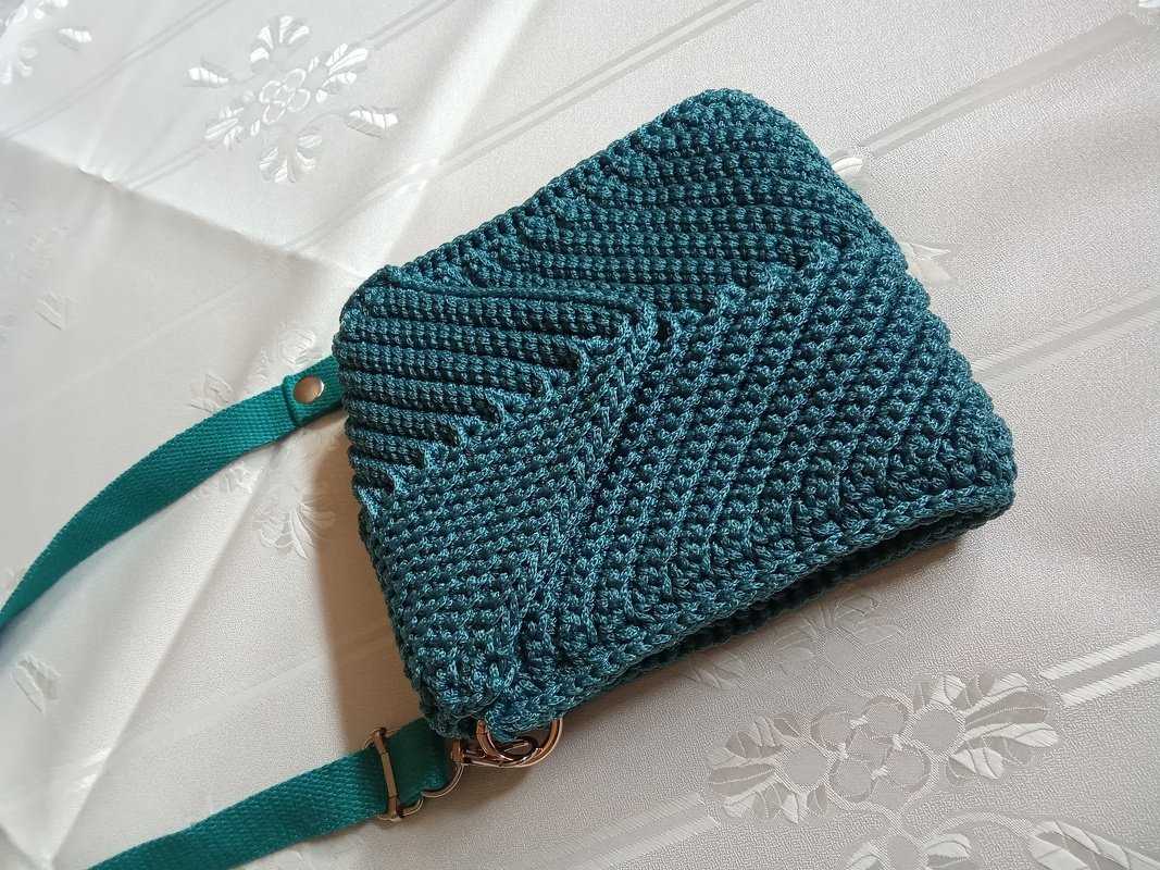 Crochet pattern for phone bag / festival bag - Image 2