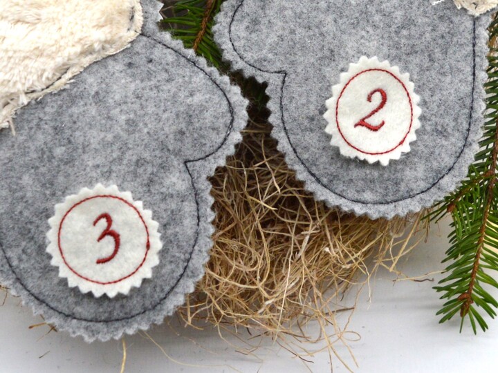 Stickdatei Adventskalenderzahlen rund für Button zum Aufnähen oder Aufklebe
