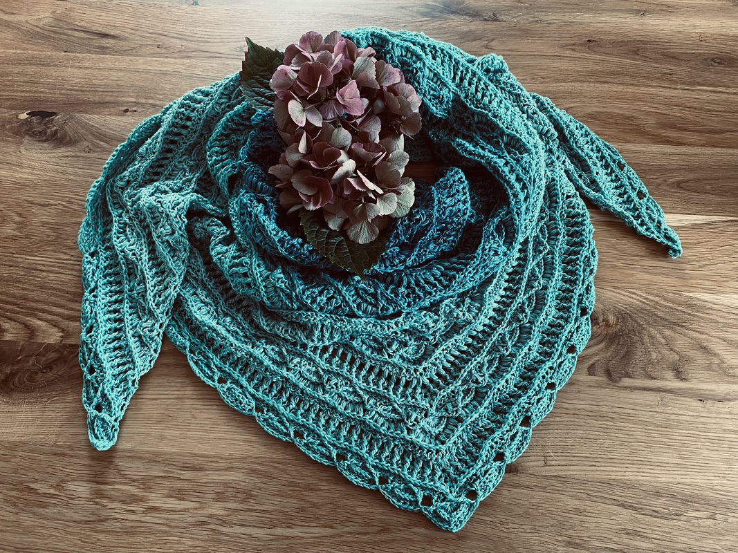 Mad Maxima - Häkelanleitung flaches Dreieckstuch - Bild 15