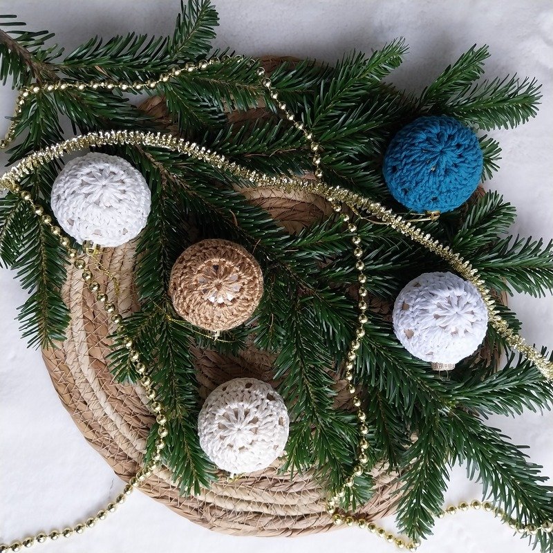 Christbaumkugeln umhäkeln, Weihnachtsbaumschmuck häkeln - Bild 6