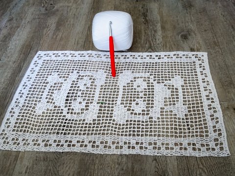 Tischläufer Panda / Filethäkeln