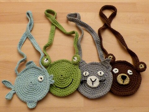 Crochet pattern animal neck pouch: fish, cat, frog and bear