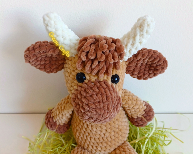Cinnamon, the Highland Cow - Low Sew Cow Toy Crochet Pattern