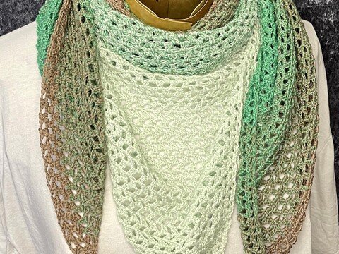 Häkelanleitung für Dreieckstuch "Lochgeflecht"