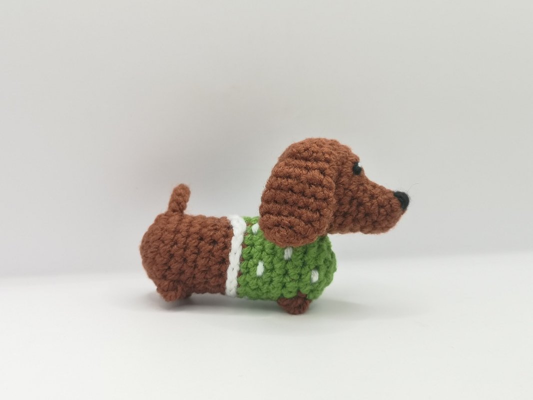 Little Dachshund in sweater - crochet pattern by NiggyArts - Image 7