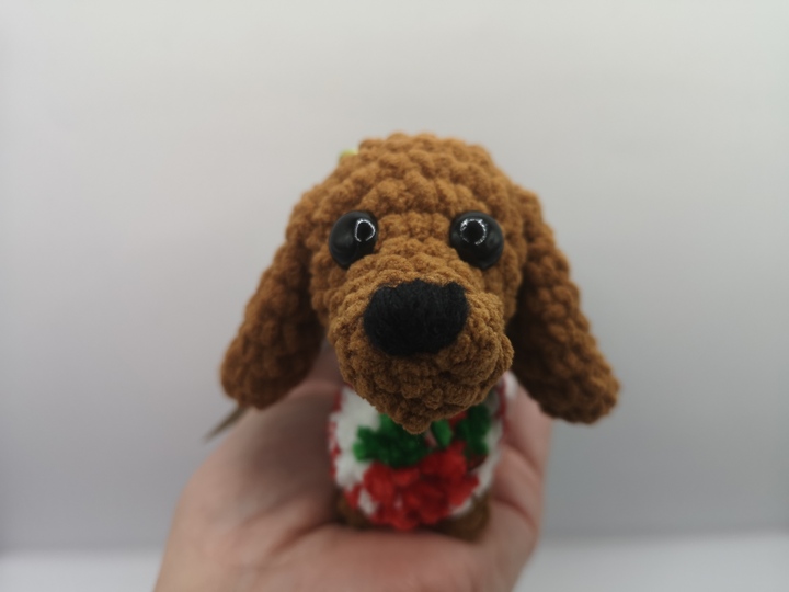 kleiner Dackel im Pulli - Häkelanleitung von NiggyArts