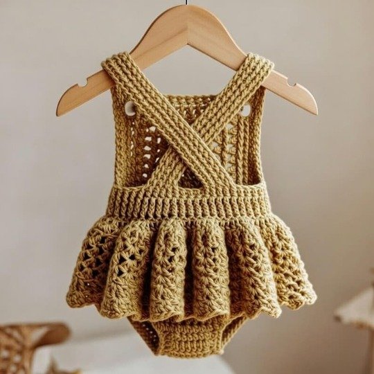 Crochet baby jumpsuit dress pattern