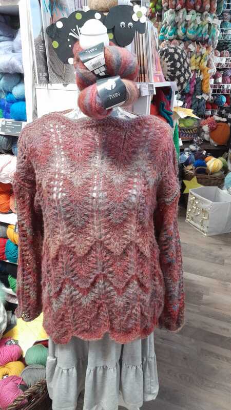 Wunderschöner Wellenpulli mit Farbverlauf und Ajourmuster  Strick-Anleitung - Bild 3