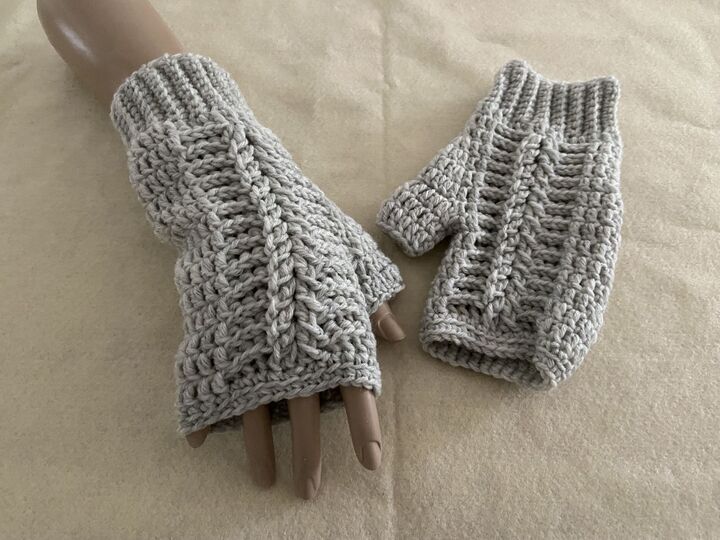 Häkelanleitung - Handstulpe "Striscia"