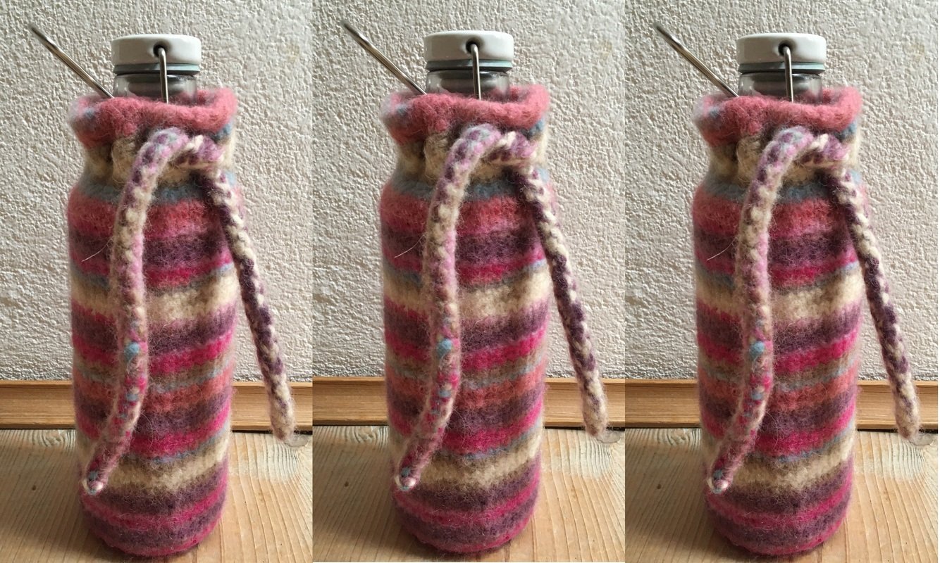 Hülle für Trinkflasche Strickanleitung