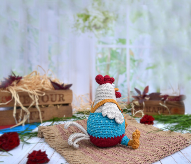 Crochet pattern amigurumi rooster with hen, Easter decorations