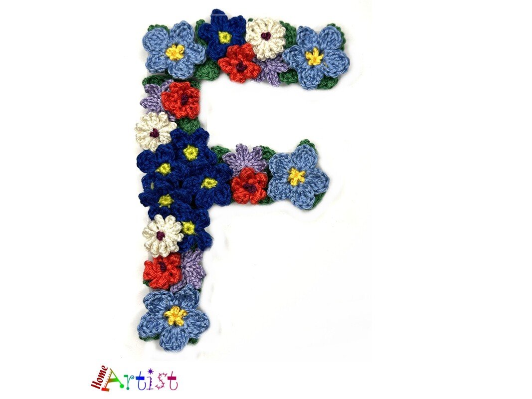 Floral letter F crochet applique - Image 2
