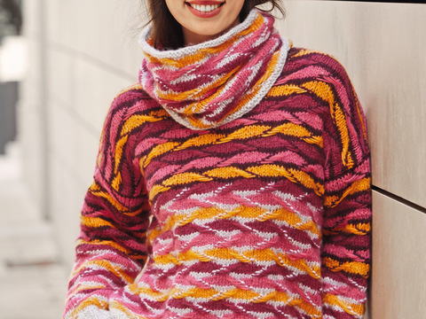 Pullover und Loop mit Hebemaschenmuster in Silbergrau, Aubergine, Fuchsia, Pink und Orange