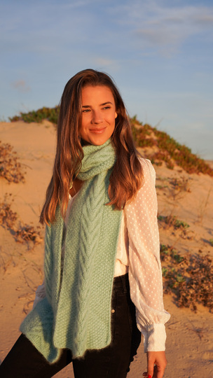 Schal stricken mit Zopfmuster und Videoanleitung