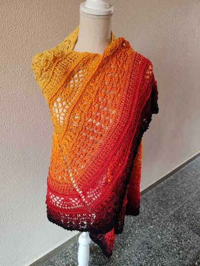 Fünfecktuch „Tisca BE“ – Häkelanleitung