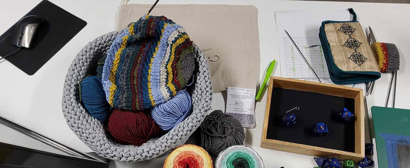 Mütze im Musterspiel