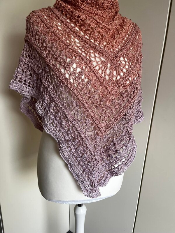 Crochet Pattern Triangular Scarf "Nemea" - Image 25
