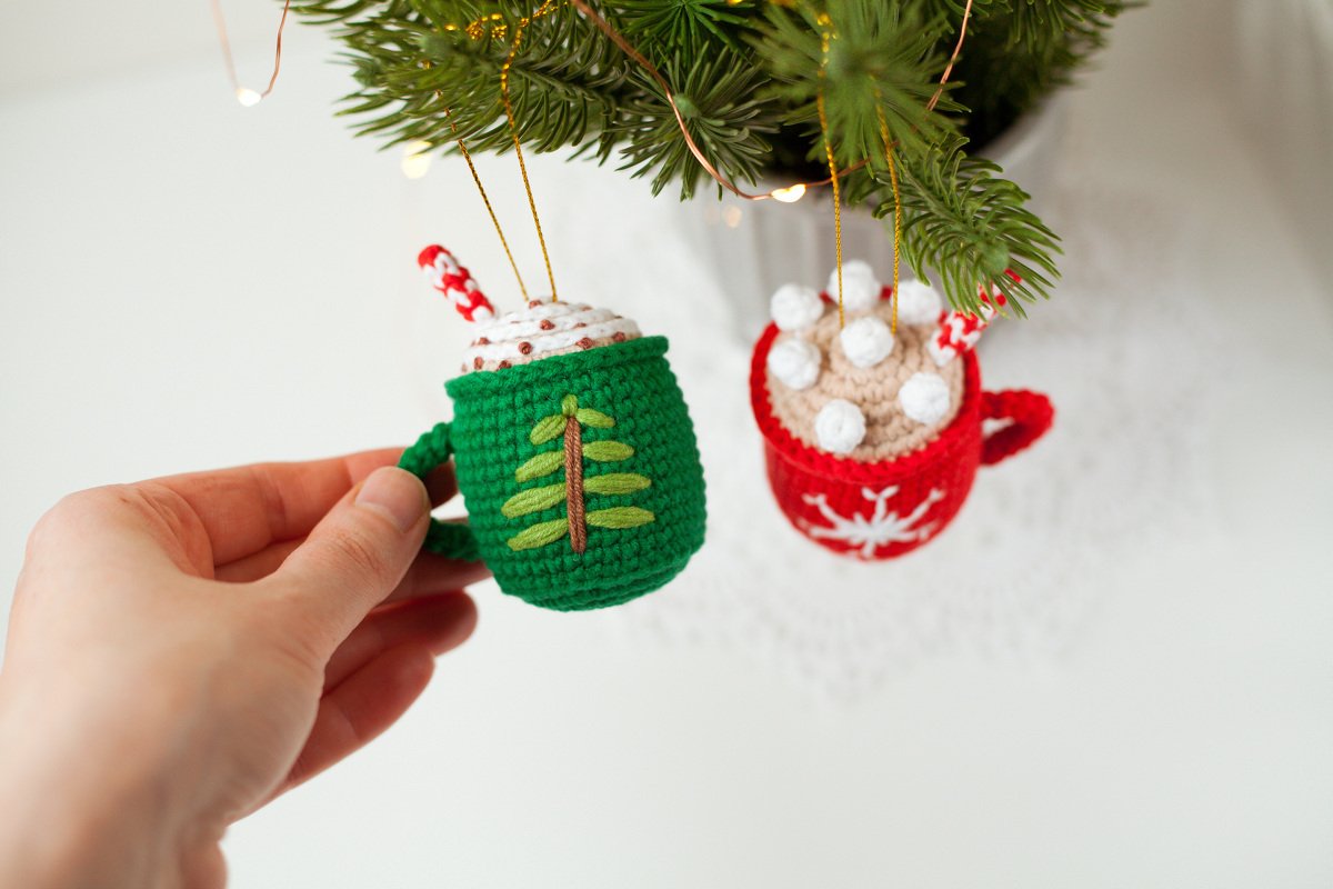 Cup of Cocoa with Marshmallows Christmas Tree Ornament Crochet Pattern - Image 3