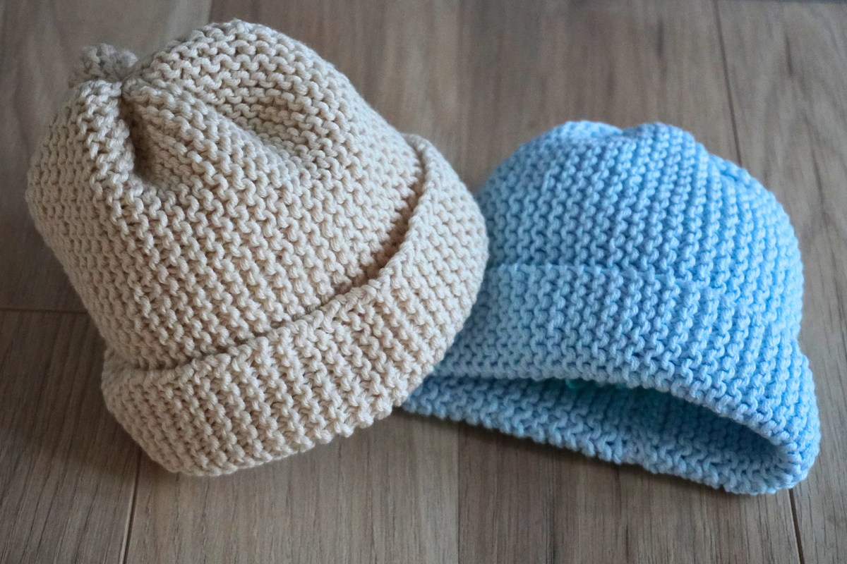 Knitting a baby hat