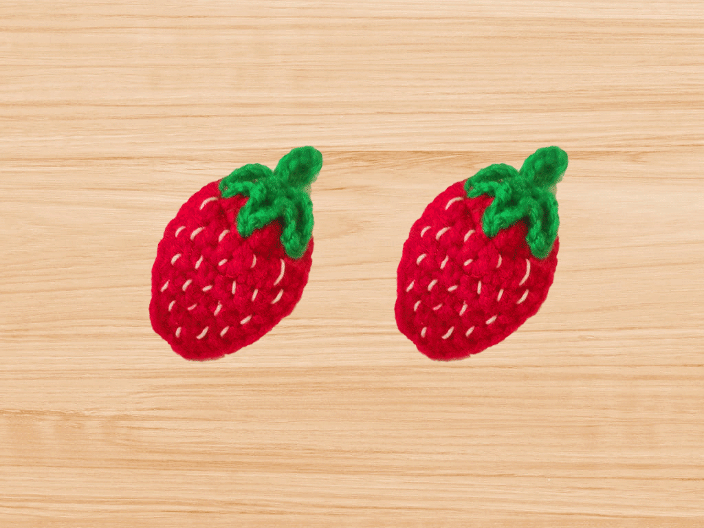A crochet strawberry Hair clip pattern