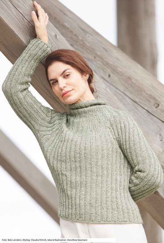 Raglan von oben: Pulli mit Rippenmuster in Salbeigrün - Bild 4