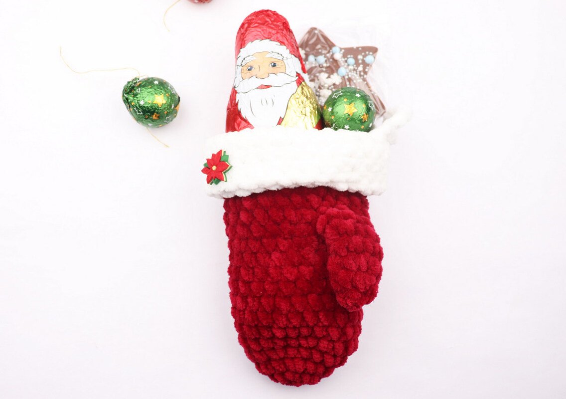 Gift wrapping Hand glove from cuddly wool, (16 x 10 cm)