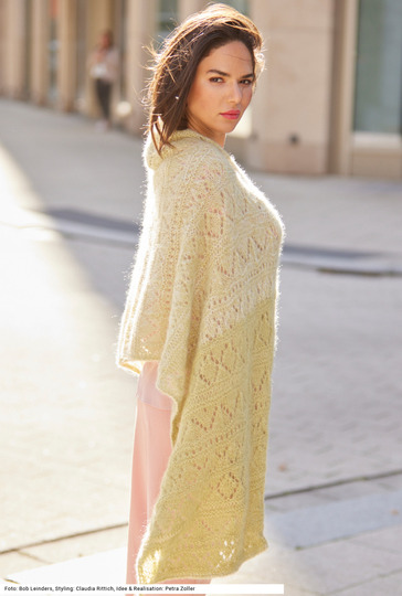 Stola mit Ajourmustern in Grün und Weiß