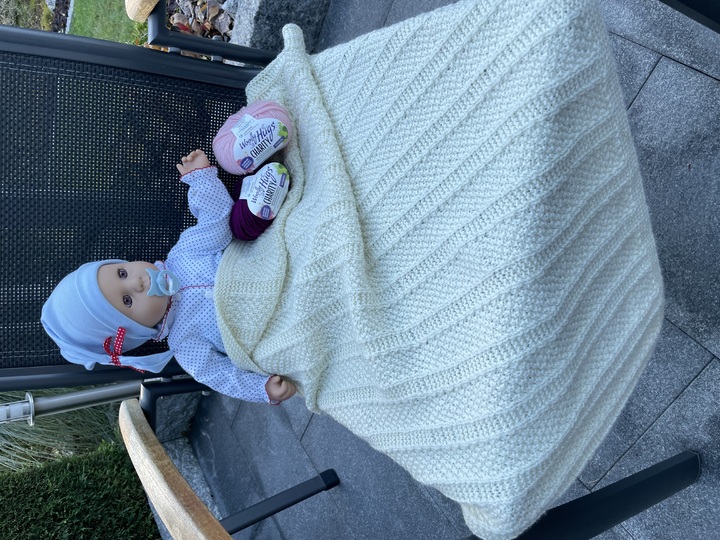 Babydecke mit Struktur-Streifen