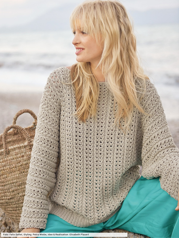 Fledermauspulli mit Ajourrippen