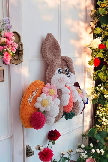 Crochet pattern bunny door decoration