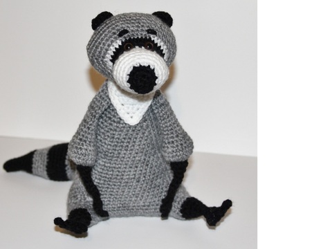 Häkelanleitung kleiner Waschbär