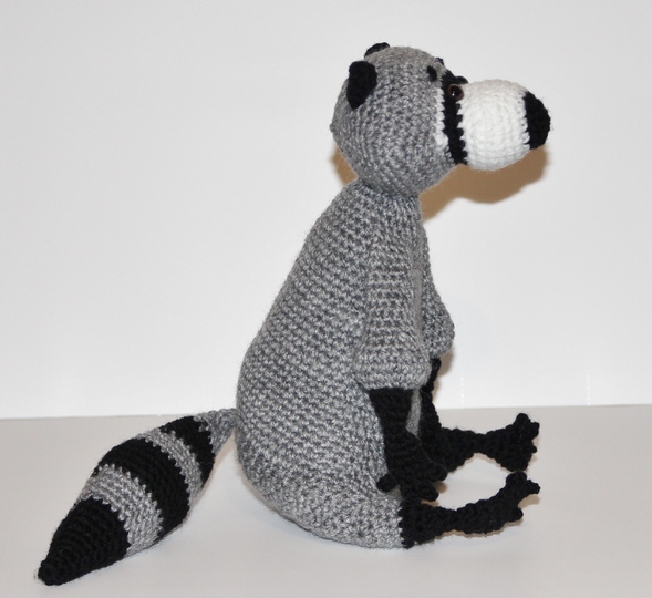 Häkelanleitung kleiner Waschbär