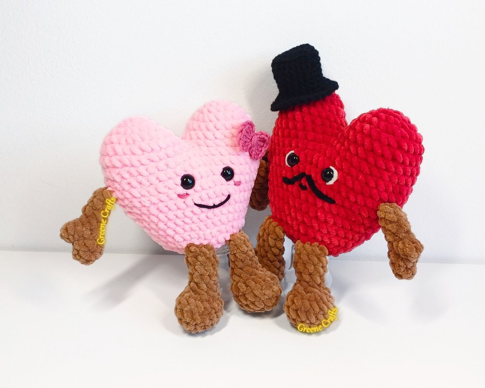 Crochet Heart Plushies for Valentine's Day - No Sew Toy Crochet Pattern - Image 5