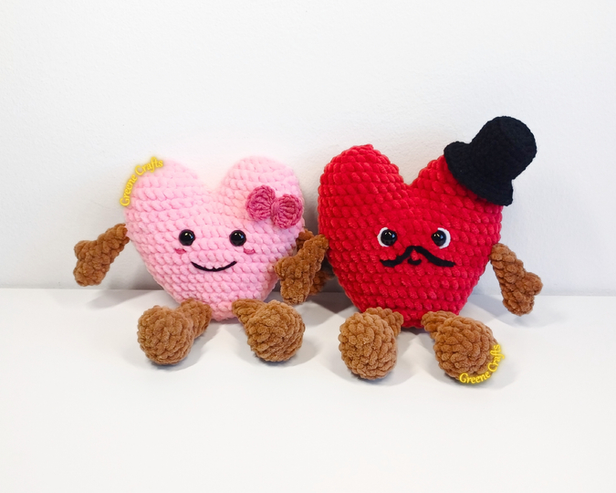 Crochet Heart Plushies - No Sew Toy Crochet Pattern