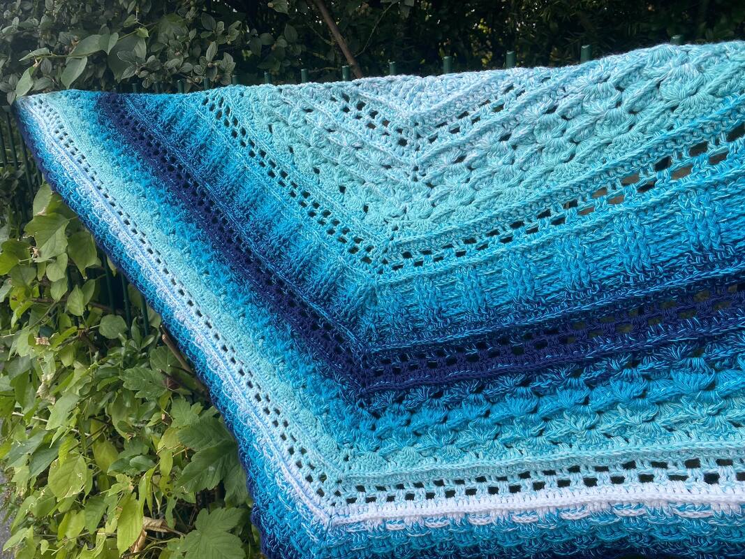 Flaches Dreieckstuch “Lintra BE” - Häkelanleitung - Bild 8